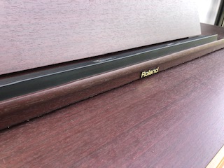 roland-hp203mh