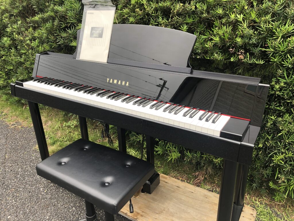 usedhybrid-piano-yamaha-dgp5