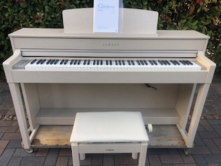 used-digitalpiano-yamaha-clp545wa